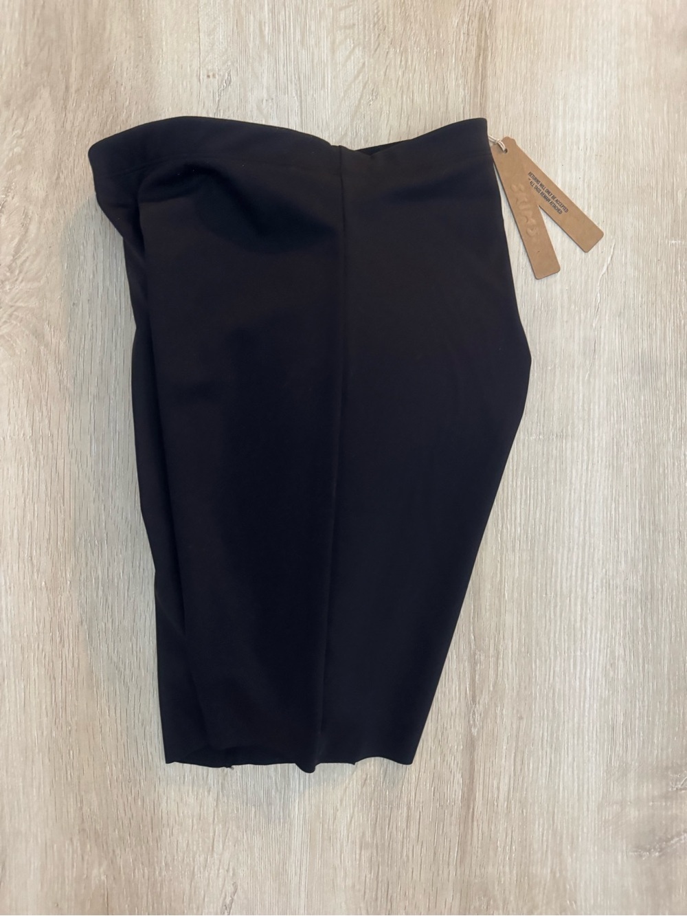 SKIMS Body Hip Shaping Mid Thigh Short in Onyx NWT